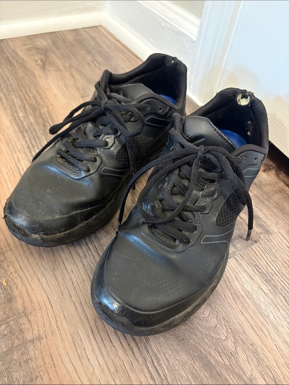 Women Black NonSlip Sneakers